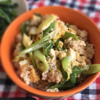 そぼろ親子丼